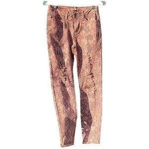 🦋 EASEL Distressed Skinny Jeans ANIMAL print size S (26) Jr's.